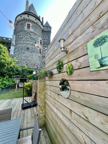Vitre House | Maison au pied du Chateau