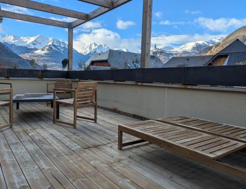 Guchan Ski Chalet | Maison Aur'Izon - mountain view - petanque court
