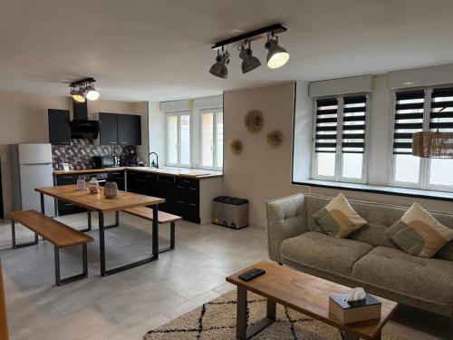 Baudricourt House | Maison aux pieds du circuit de Mirecourt