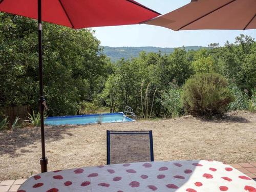 Saint-Leon-sur-Vezere Ski Chalet | maison avec jolie vue