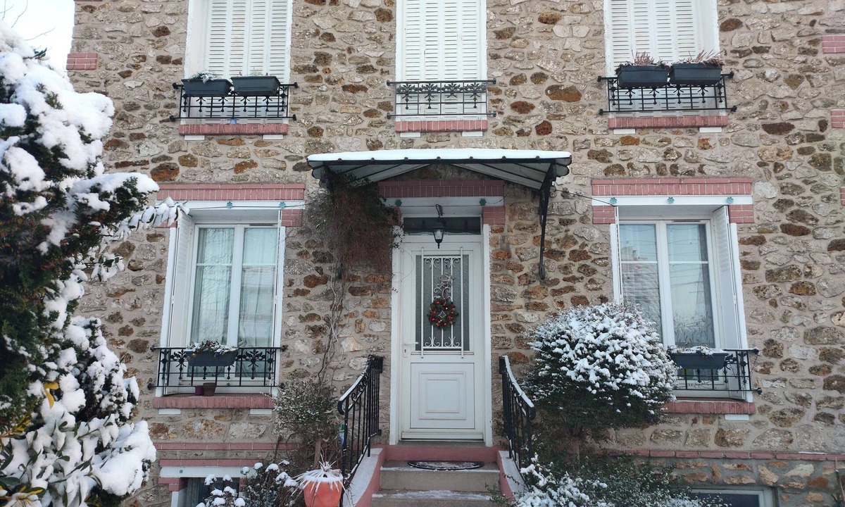 Vigneux-sur-Seine House | Maison avec jardin a proximité de Paris et l'aéroport de Orly.