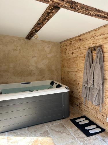 Cernay-les-Reims House | Maison avec jacuzzi privatif