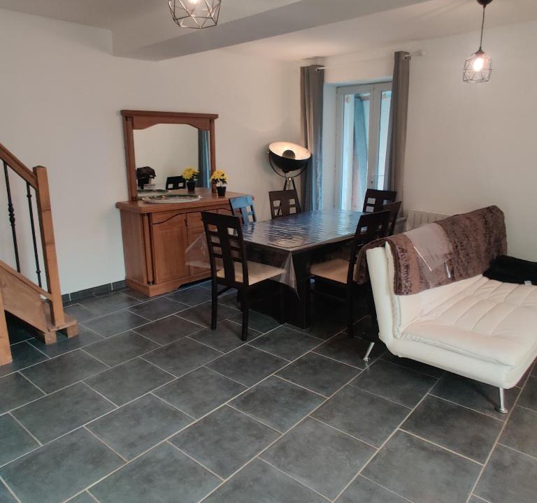 Corquilleroy Apartment | Maison avec Jardin avec 3 chambres