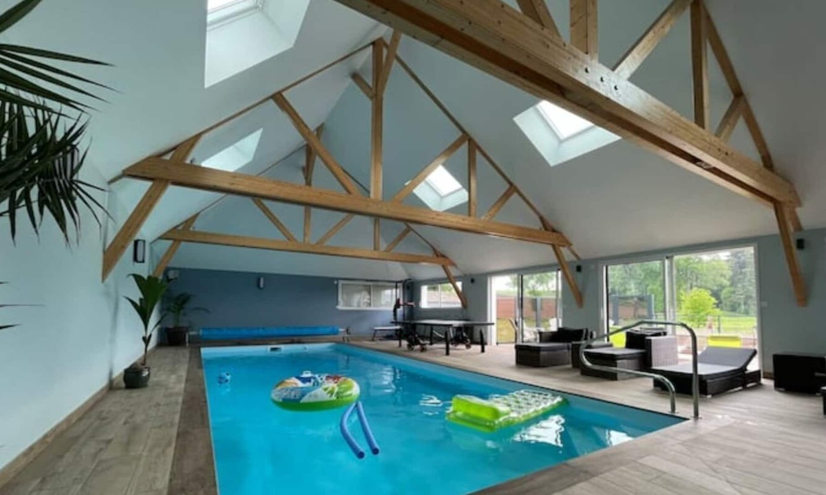 Lanouee House | Maison Avec Piscine Intérieure