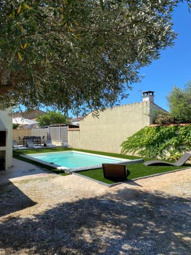 Salses-le-Chateau House | Maison avec piscine et jardin