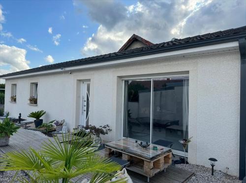 Golbey House | Maison avec piscine