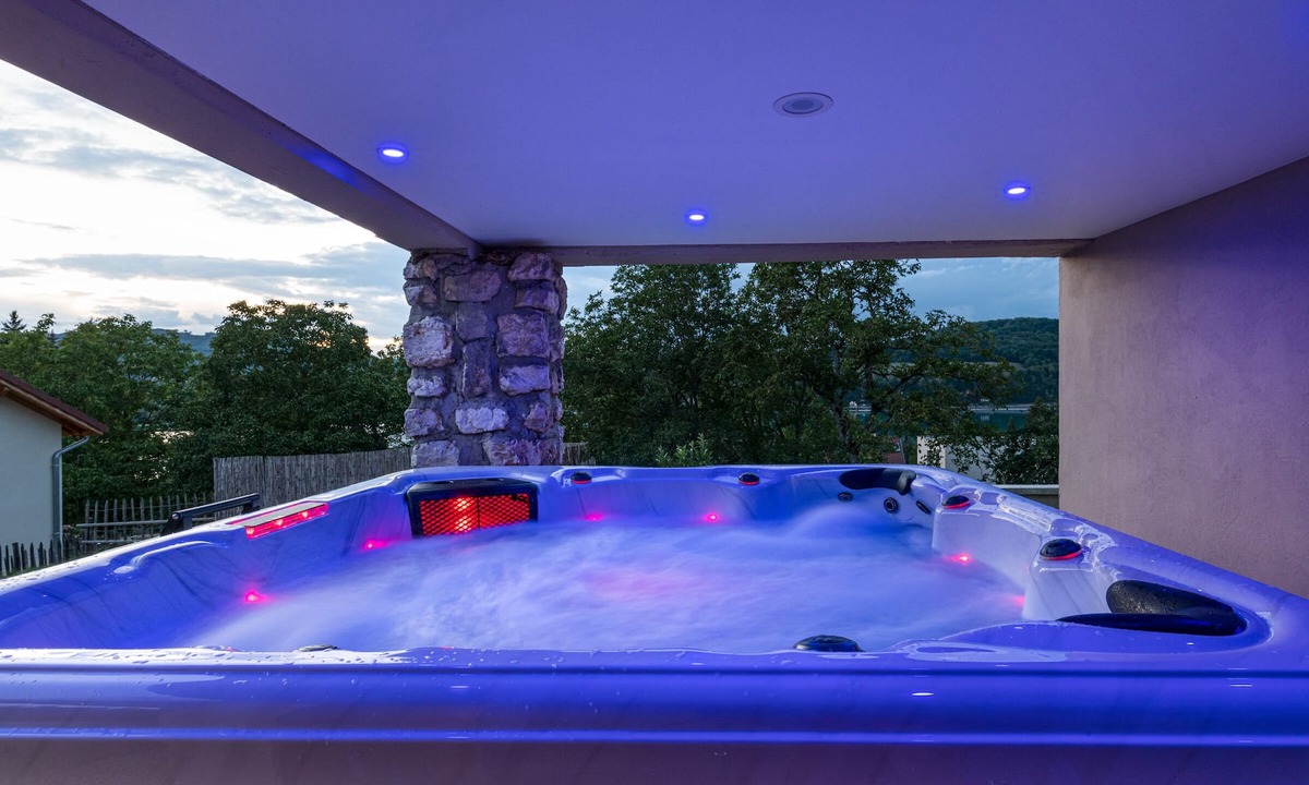 Bilieu House | Maison Avec vue sur le Lac, Plage 200m