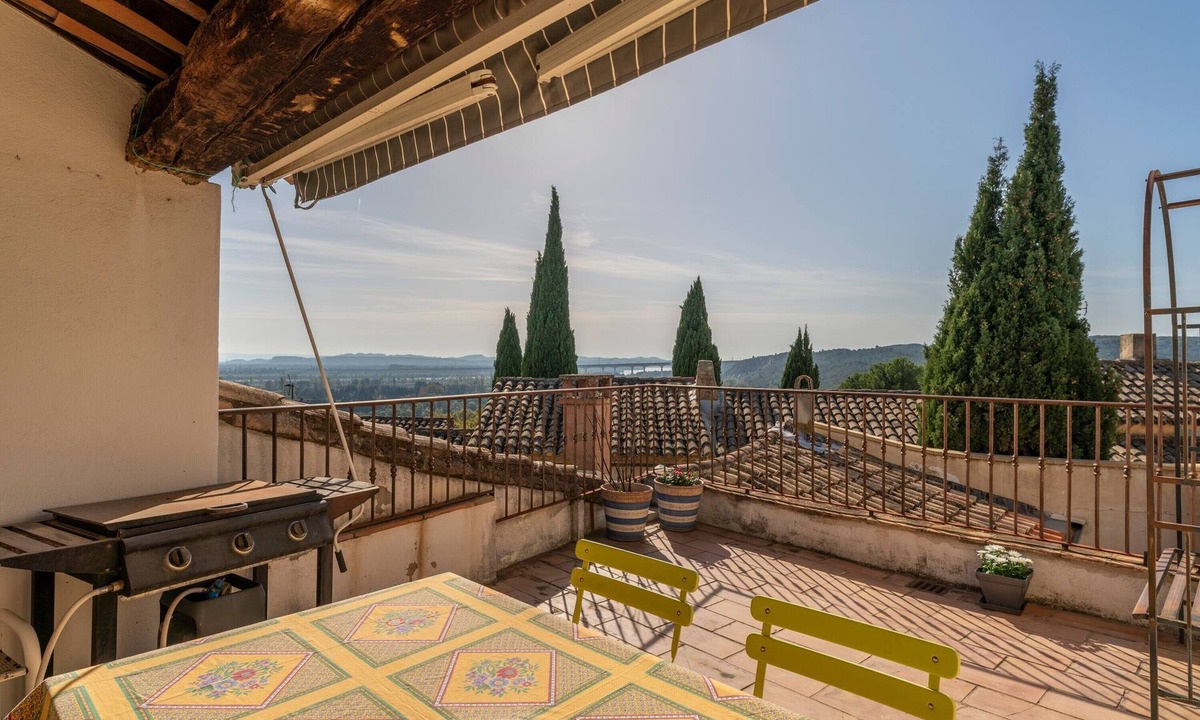 Les Angles House | Maison Belle Vue: Peaceful Stay with Alpilles View in Les Angles