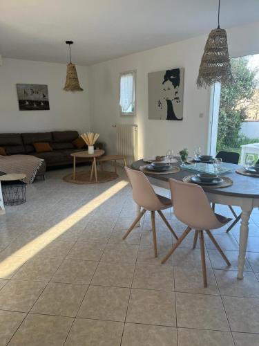 Perigny House | Maison BELMIRA