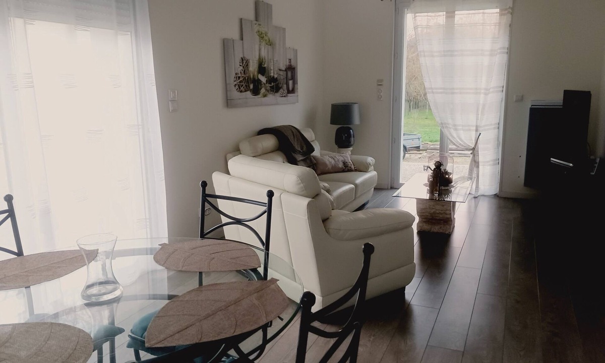 Gond-Pontouvre House | Maison Bord Charente