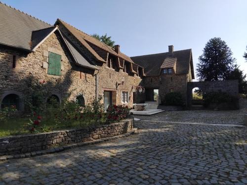 Ernee Villa | Maison bourgeoise avec grande salle d'accueil