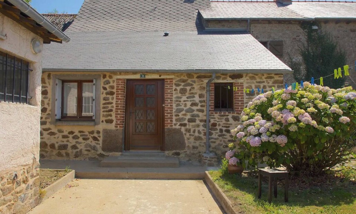 Saint-Symphorien House | Maison Bretonne Saint Symphorien