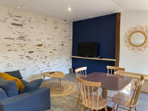Brissac-Quince Apartment | Maison - Brissac Quincé Centre