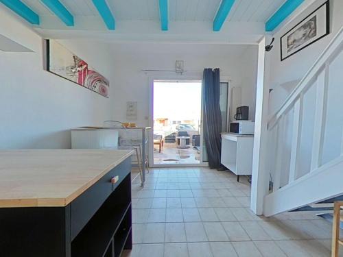 Leucate Apartment | Maison cabine mezzanine 4 couchages PORT LEUCATE NATURISME PL070-073