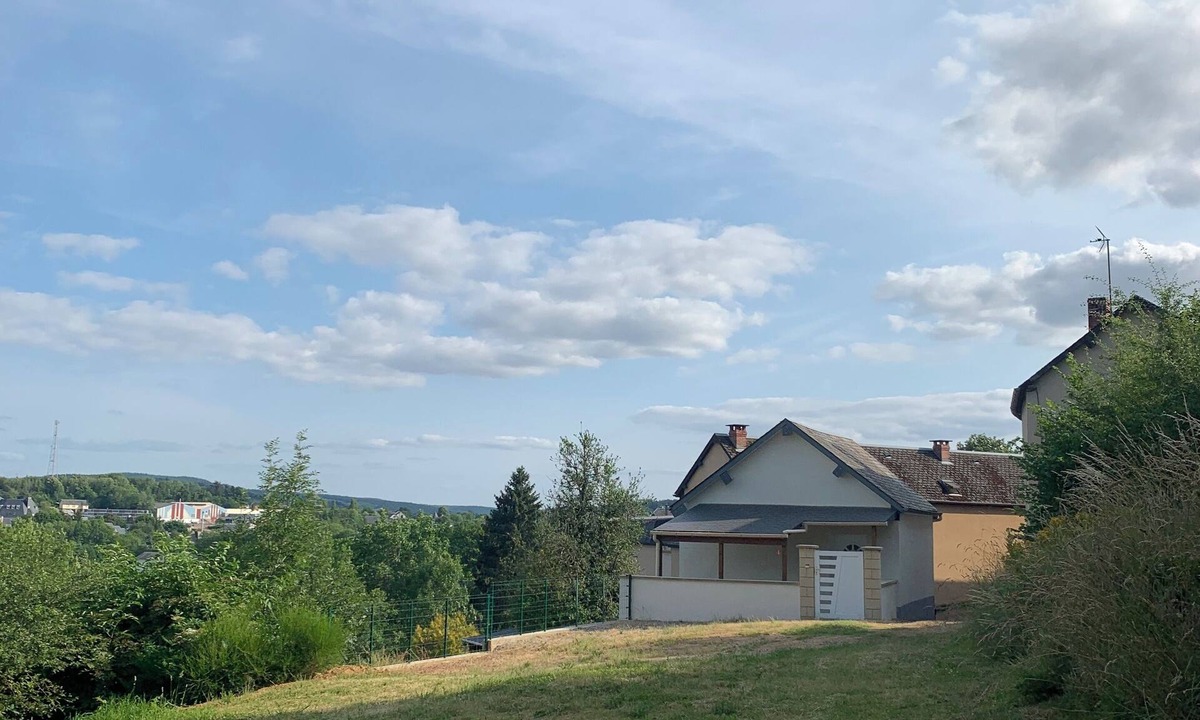 Chateau-Chinon House | Maison Calme & Paisible Avec vue