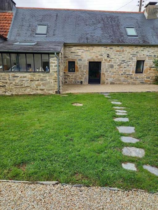 Botmeur House | Maison, calme avec cheminée.
