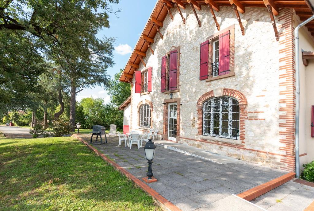 Carmaux House | -Maison Calmels-PMR-7 Chambres et 7 SDB - proche Albi