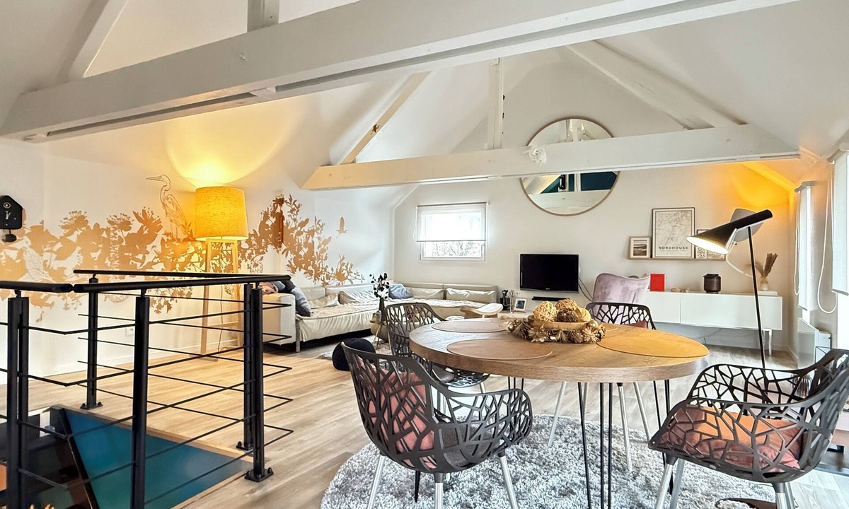 Nordhouse House | Maison Cathédrale - Former artist's studio.