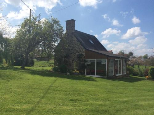 Cerisy-Belle-Etoile House | Maison chaleureuse avec WIFI et animaux acceptés près du Mont de Cerisy - FR-1-497-40