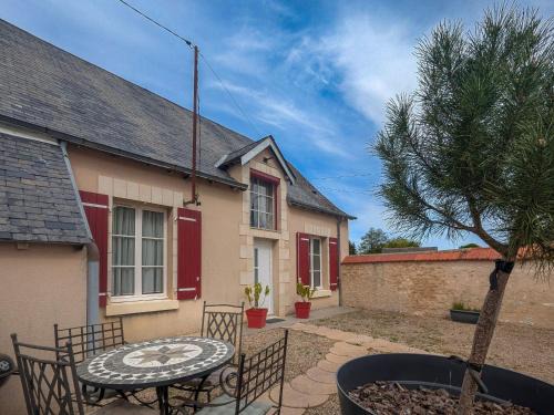 Saint-Genou House | Maison chaleureuse à Saint-Genou - FR-1-591-787