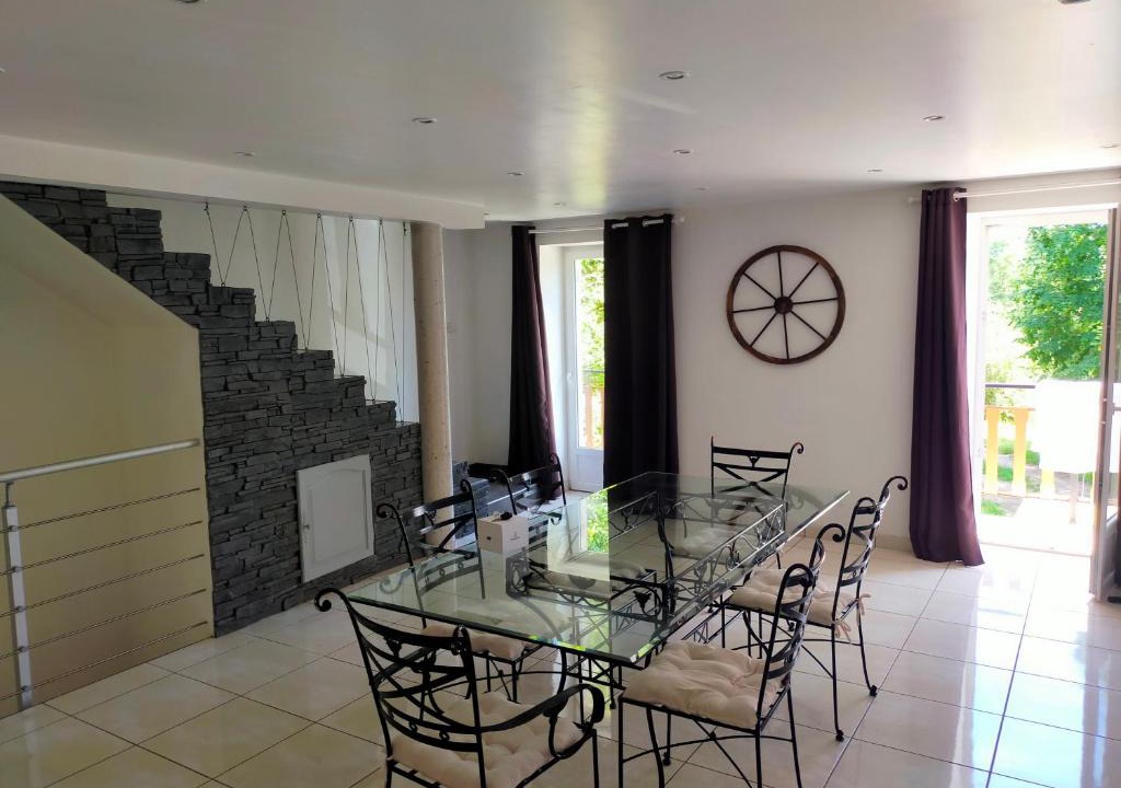 La Monnerie-le-Montel Villa | Maison chaleureuse et atypique