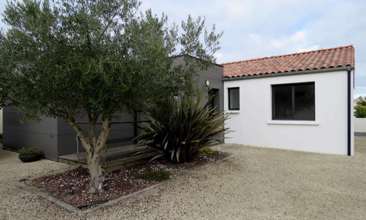 Jard-sur-Mer Villa | Maison Chaleureuse Cité en Centre Ville a 15 Minute de la Plage