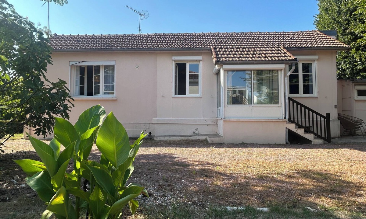 Chateauroux House | Maison Chantilly, CHAN