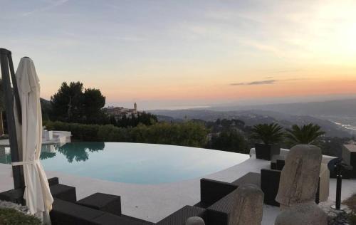 Aspremont House | Maison charmante à Aspremont avec piscine privative