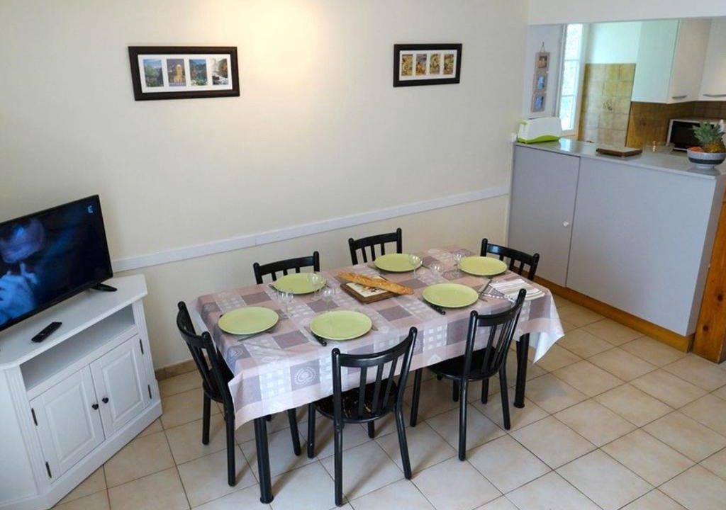 Bagneres-de-Luchon House | Maison Charmante 6 Pers, 3 Ch, Terrasse, Jardin, Proche Marché et Télécabine à Luchon - FR-1-313-158