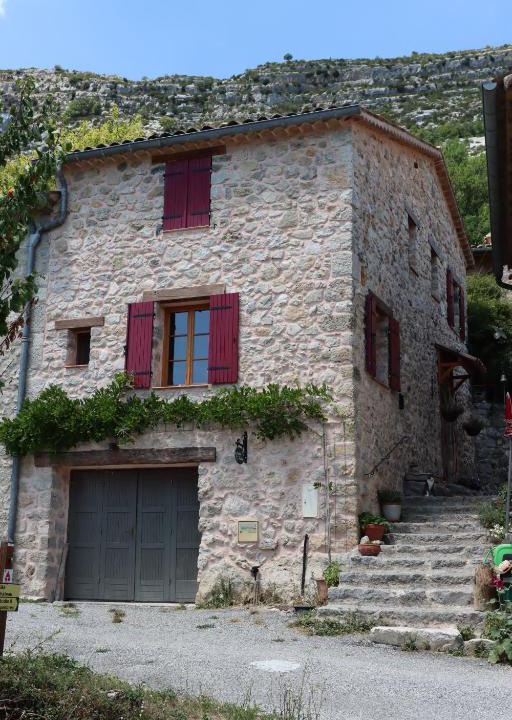 Castellane House | Maison Chasteuil