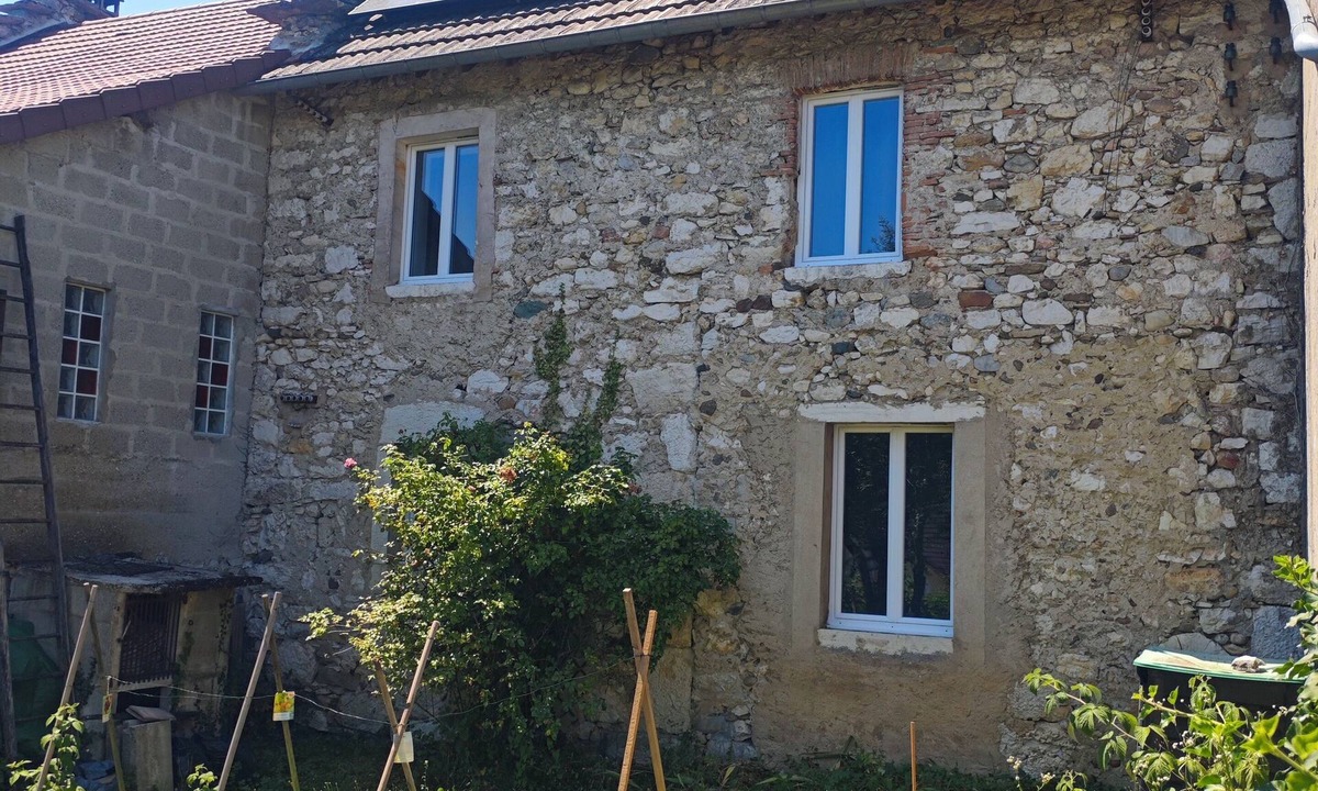 Peyrieu House | Maison Climatisé à 10min de Walibi