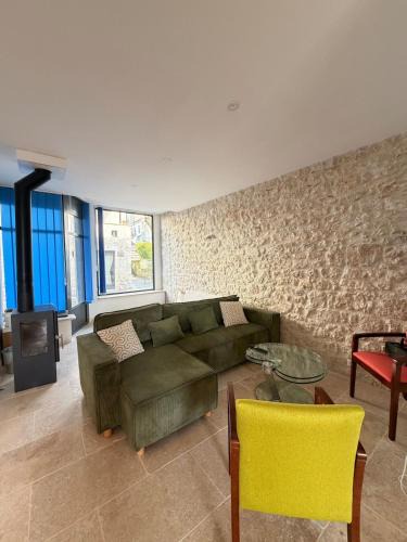 Lauzerte House | Maison climatisée avec terrasse et ascenseur