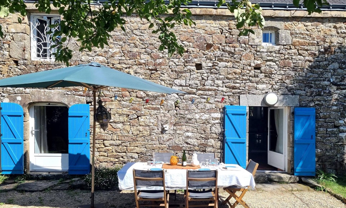 Locoal-Mendon House | Maison Comfortable et Conviviale Avec de Beaux Espaces