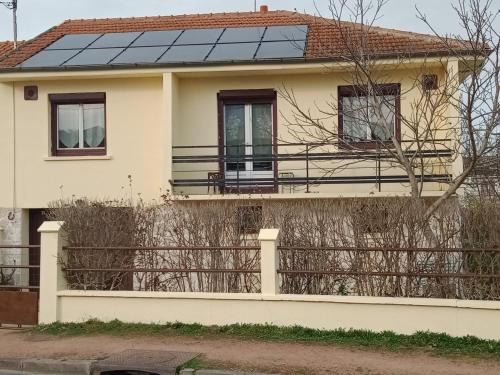 Montlucon House | Maison complète