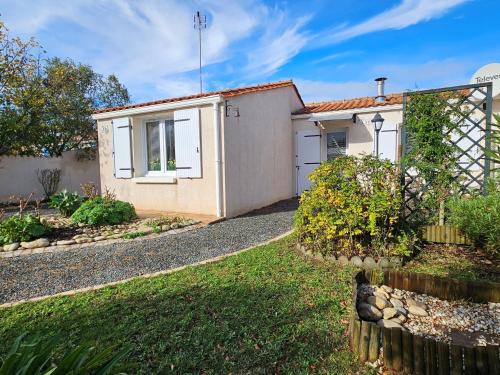 LʼAiguillon-sur-Mer House | Maison confortable avec véranda et jardin, 4 pers, animaux sur demande - FR-1-476-88