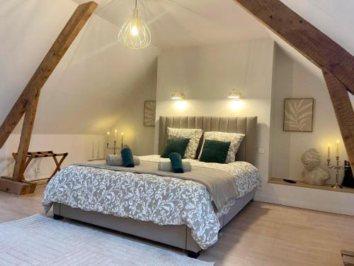 Valognes Apartment | Maison Cornat, Numéro 6, Le Duplex