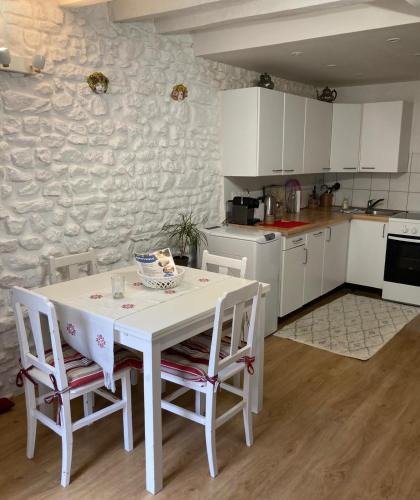 Maule Apartment | Maison Cosy et Typique au Coeur de Maule