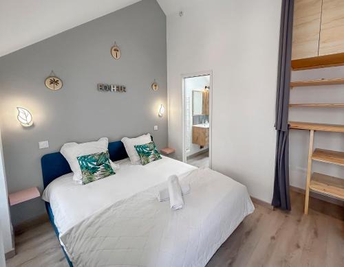 Mayenne Apartment | Maison cosy l Atypique hyper centre bureau confortable wifi et Netflix