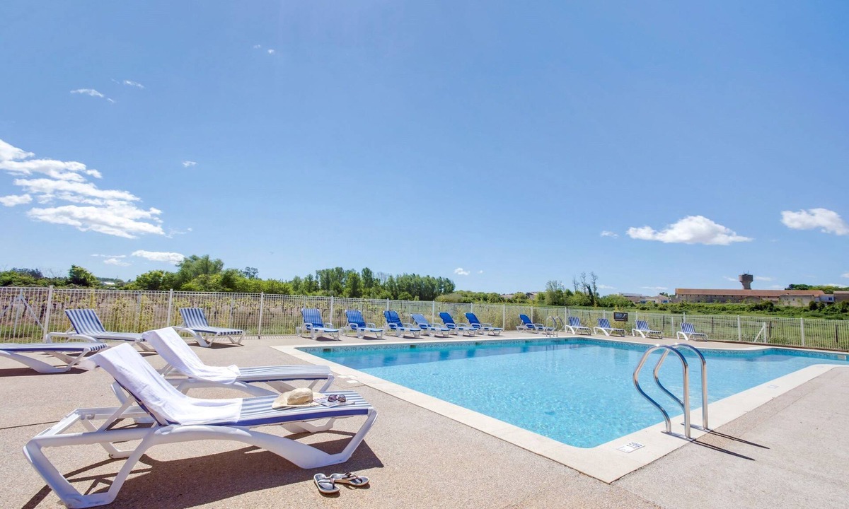 Colombiers Condo | Maison Cosy + Piscine Extérieure Chauffée