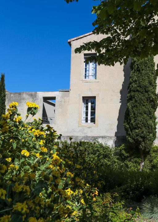 Avignon City Centre Apartment | Maison Cote Square- Maison- Appartements- Suites