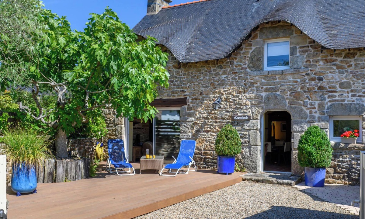 Plougoumelen House | Maison Cromlech by Interhome