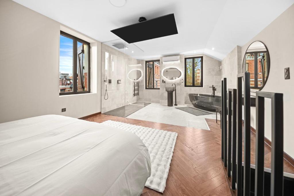 Pont-a-Mousson House | Maison d'architecte avec Jacuzzi, Quartier Prémontrés