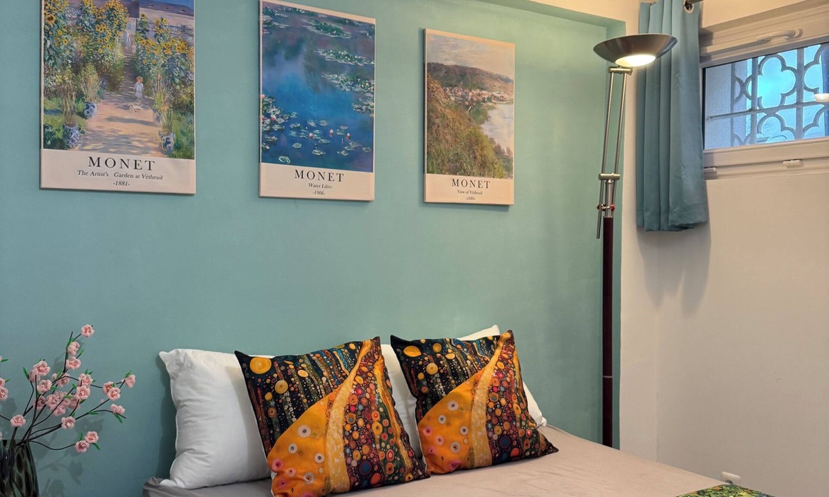 Sartrouville Bed & Breakfast | Maison d'Eloise - Paris room