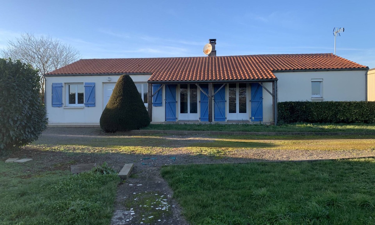 Sainte-Gemme-la-Plaine House | Maison de Campagne au Calme