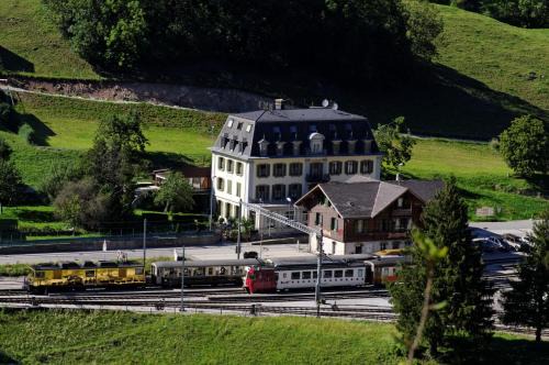 Montbovon House | Maison d'hôtes de la Gare