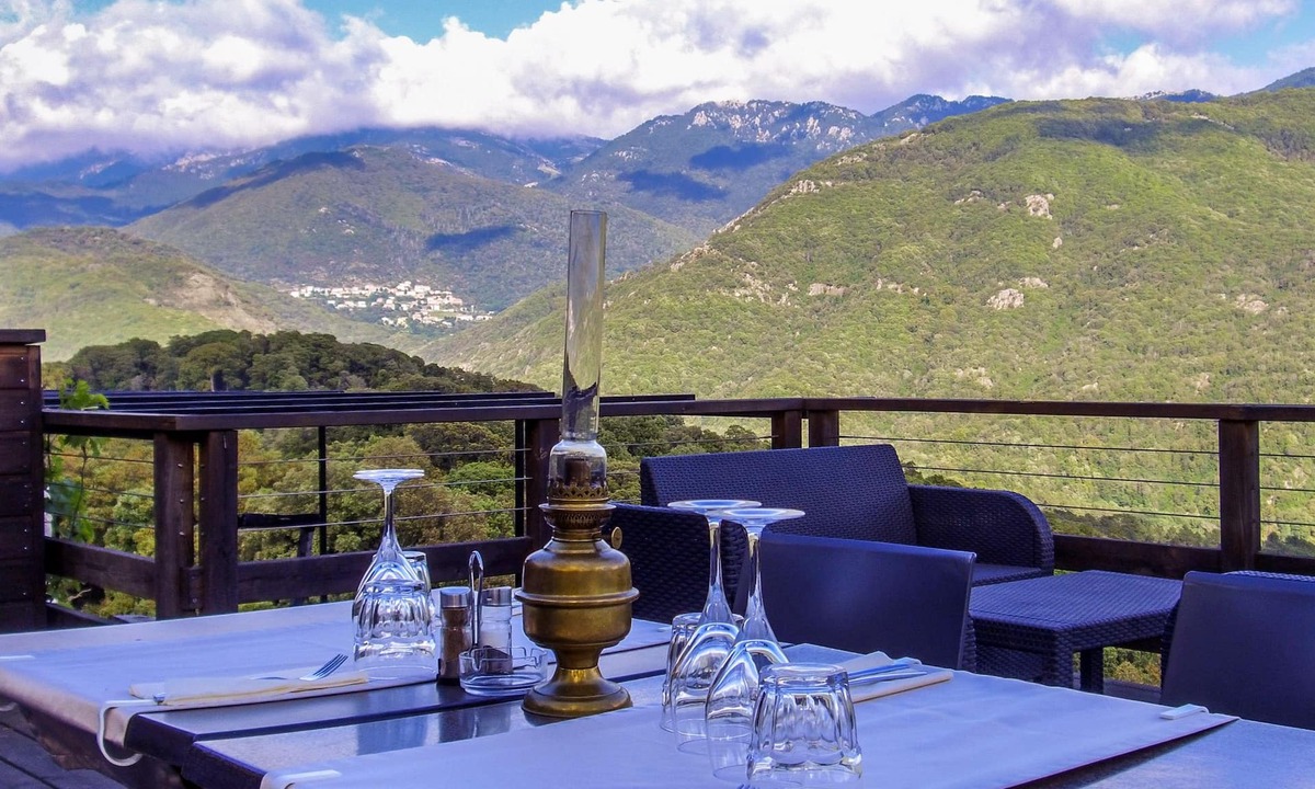 Guitera-les-Baines Bed & Breakfast | Maison D’Hôtes Zella