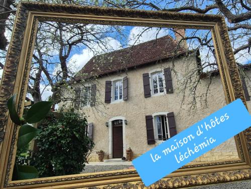 Salies-de-Bearn Bed & Breakfast | Maison d'Hôtes Léchémia