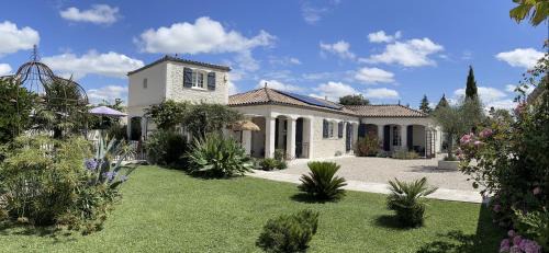 Bias Bed & Breakfast | Maison d'hôtes L'air d'antan