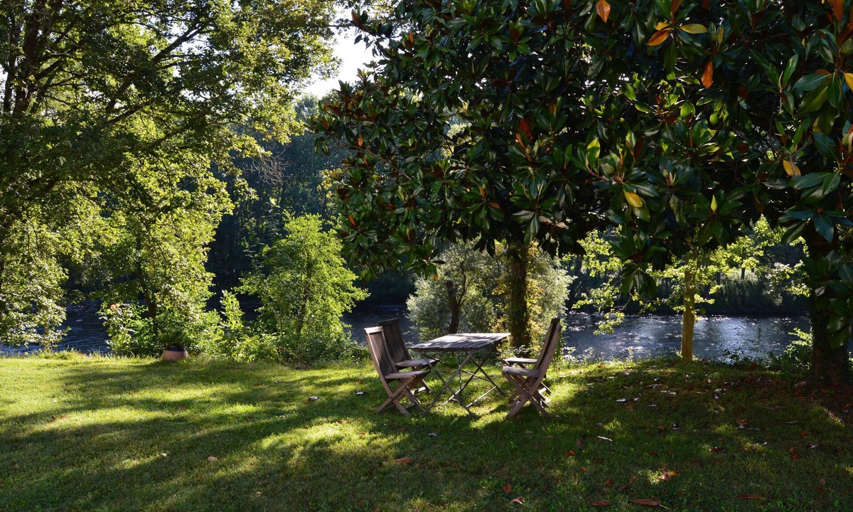 Arnaud-Guilhem House | Maison d'hôtes L'Escalère