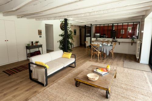 Acigne Bed & Breakfast | Maison d'hôtes les Escures